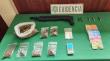 Con armamento de grueso calibre y vendiendo drogas fueron detenidos tres sujetos en Lanco
