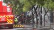 Bomberos trabaja para apagar incendio en centro de Santiago