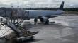 Avión de Sky que aterrizó en Puerto Montt presentó desperfecto en neumático