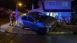 Conductor huyó tras chocar su auto con la reja de una casa en Puerto Montt