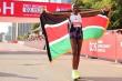 [VIDEO] Keniana Ruth Chepngetich hace historia al convertirse en la primera mujer en correr un maratón en menos de 2 horas y 10 minutos