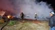 Incendio consume bodega y taller de mueblería en Carelmapu