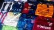 Decomisan cargamento con más de 12 mil poleras de fútbol falsificadas en la Zona Franca de Iquique