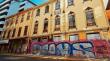 Valparaíso: vandalizan recién restaurado edificio del Bar Inglés que pronto será reinaugurado