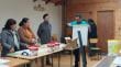 Vecinas de Dalcahue dan un paso hacia la autonomía en taller de cerámica en Camilo Henríquez