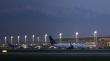 Segundo vuelo con chilenos deportados desde EE.UU. llegará mañana a Santiago