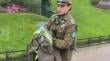 [VIDEO] Carabineros rescatan un pato lesionado en el Reloj de Flores en Viña del Mar