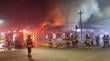Incendio destruye ferretería en Osorno y deja tres bomberos lesionados