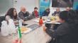 Familias que acampaban en la calle por demora en entrega de sus viviendas deponen movilización