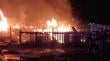 Incendio en sector Lagunitas de Puerto Montt consumió una casa y dañó otras dos