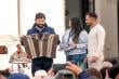 Campesino de Los Ríos regala pieza de artesanía para hija del Presidente Boric