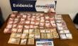 Aduana incautan $180 millones en moneda boliviana y 50 tarjetas bancarias en control fronterizo Chungará