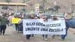 Vecinos de Bajo Soga marcharon por las calles de Iquique: piden una escuela para sus hijos