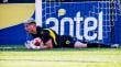El iquiqueño Brayan Cortés tuvo su debut con Peñarol en la victoria sobre Nacional en el clásico charrúa