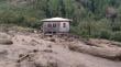 [FOTOS] Derrumbe en Hualaihué interrumpe ruta entre Puelo y Puelche y evacuaron a 40 personas