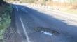 Daños en los neumáticos y riesgo de accidentes: tramo de la Ruta Internacional 215 presenta hoyos y grietas