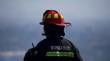 [VIDEO] Incendio consume a una vivienda de dos pisos en cerro Placeres de Valparaíso