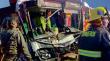 Dos lesionados de gravedad dejó fuerte choque entre bus y furgón