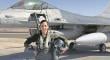 La historia de Francisca Caces: la primera piloto de F-16 formada en Cerro Moreno