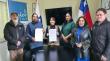Dalcahue firma convenio para impulsar el reciclaje de aceite comestible usado