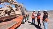 Antofagasta envía maquinaria y personal para apoyar la recuperación de rutas en Atacama