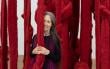 Artista Cecilia Vicuña llega a Valdivia para encabezar un “Quipu humedal”