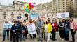 Damnificados de El Olivar protestaron en La Moneda por demolición: entregaron carta a Kast