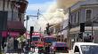 [VIDEO] Incendio afecta a locales en el centro de Quillota: se registra corte de energía eléctrica