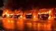 [VIDEO] Incendio en garita de buses destruye 14 vehículos en Villa Alemana