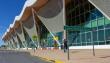 14 trabajadores mineros detenidos por llevar maletas con cartones de cigarrillos: abordaban vuelos en aeropuerto de Calama