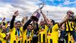 Peñarol vuelve a levantar la copa del Regional Senior