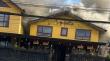 Incendio afectó a restaurante Casa Esquila en pleno centro de Dalcahue