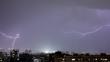 Emiten alerta por tormenta eléctrica y "precipitaciones fuertes en corto periodo de tiempo" en zona central del país