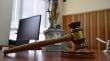 Decretan arresto domiciliario parcial y arraigo nacional de imputado por estafa en Florida