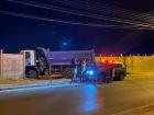 Camión con áridos impactó con el cierre perimetral de la unidad militar en Calama