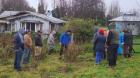 Impulsan taller de manejo de frutales menores para fortalecer la agricultura familiar en Castro