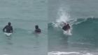 [VIDEO] Pese a la Alerta Roja: surfistas llegaron hasta el sector 4 de Reñaca