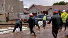 Trabajadores suspenden obras para evitar inundaciones en Barrancas