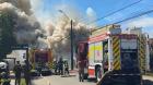 Tres bomberos lesionados dejó incendio que destruyó negocio en Los Muermos