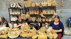 Quinchao: Artesanas de isla Llingua participaron en feria regional en Puerto Varas
