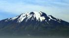 Dos mujeres fueron rescatadas tras extraviarse al descender desde el volcán Calbuco