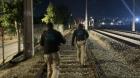 Villa Alemana: patrulleros y guardias rescatan a hombre que estaba en la línea férrea
