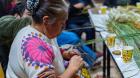 Cuidadoras de Quinchao participan en taller de manila