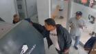 [VIDEO] Sujeto engañaba a adultos mayores en cajeros  automáticos en Iquique y se apropiaba de sus tarjetas