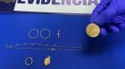 Recuperan joyas hurtadas desde una vivienda en Concepción y que fueron vendidas a un local de compra y venta de oro