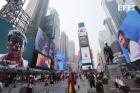 En la antesala de la gran final: Lamine Yamal y Leo Messi se toman las pantallas de Times Square