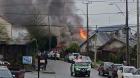 Incendio destruyó vivienda en Ancud: dos bomberos resultaron lesionados por descargas eléctricas