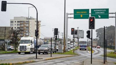Aprueban recursos para estudio permitirá actualizar 44 cruces semaforizados en San Pedro de la Paz
