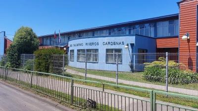 Estudiantes del Liceo Galvarino Riveros Cárdenas abandonaron establecimiento por falta de calefacción