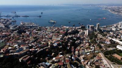 Rapa Nui elegido entre los “mejores destinos turísticos” de Chile y Valparaíso sufre declive con el 1%